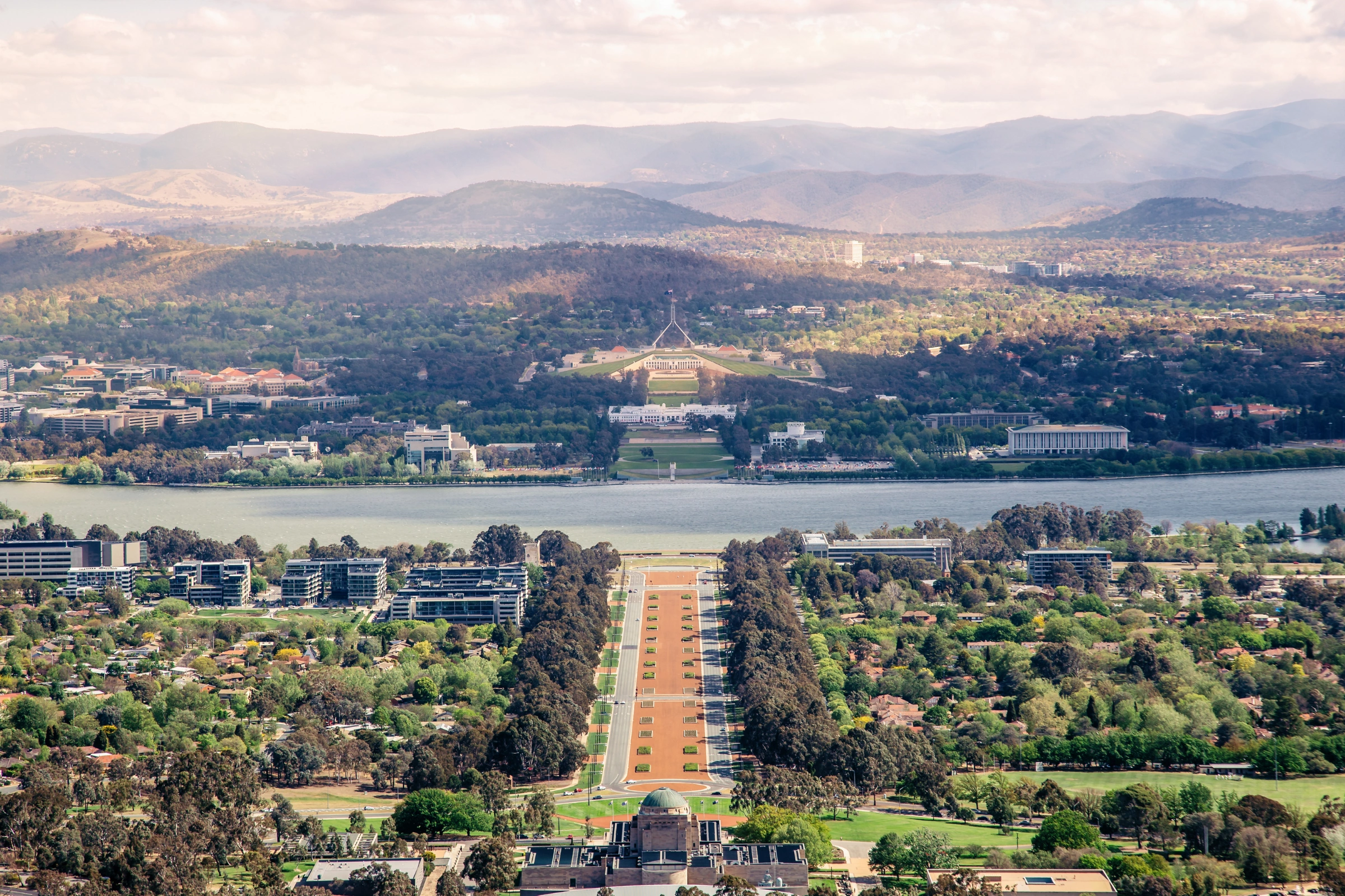 Mt._Ainslie,_Australian_Capital_Territory[1].webp